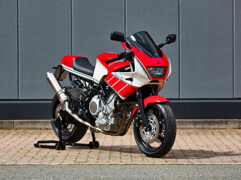 H&O × bushdebrunt 3handred SC25 フルカスタム www.hb-custom.de