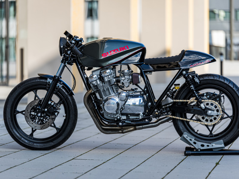 H&O × bushdebrunt 3handred SC25 フルカスタム www.hb-custom.de