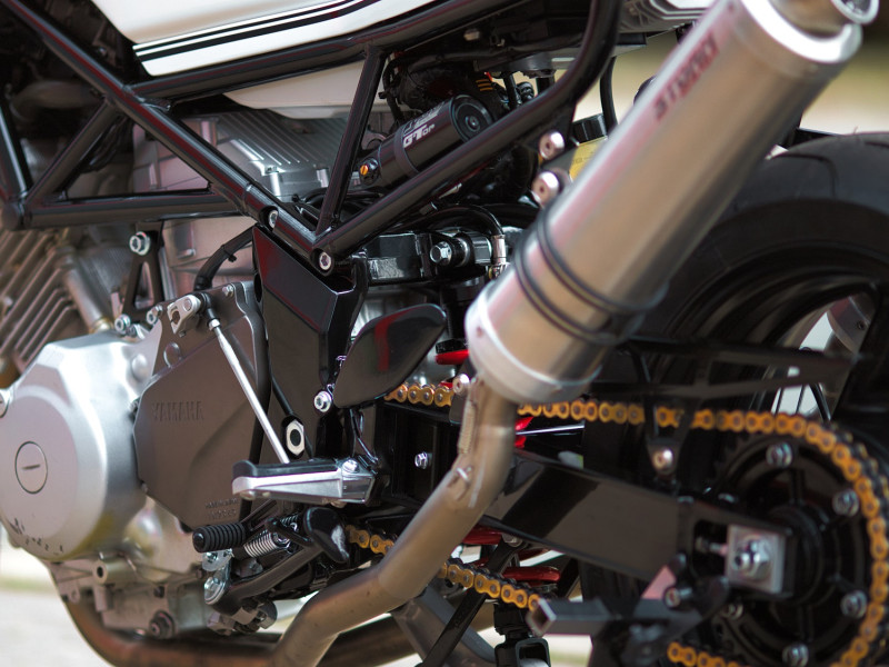 H&O × bushdebrunt 3handred SC25 フルカスタム www.hb-custom.de